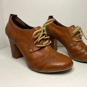 Frye Adrienne Oxford Brown Sugar Size 9.5